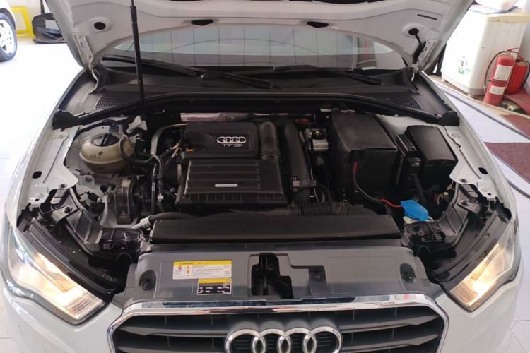 Audi A3 2015 car image #20