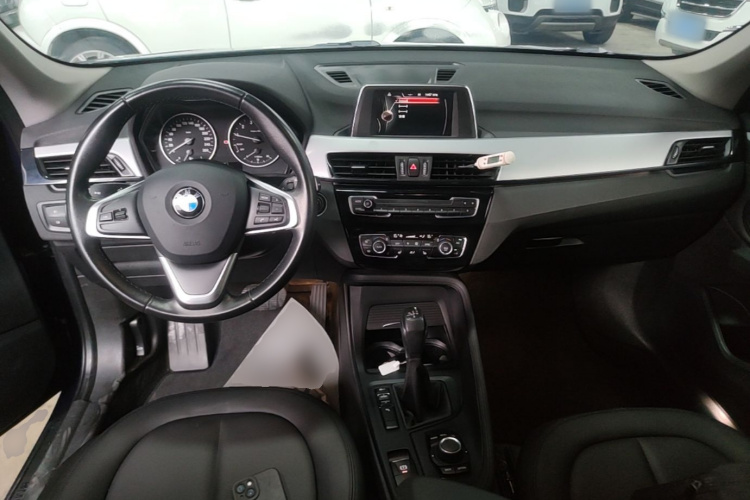 BMW X1 2017 #10 BMW X1 2017 car image #10