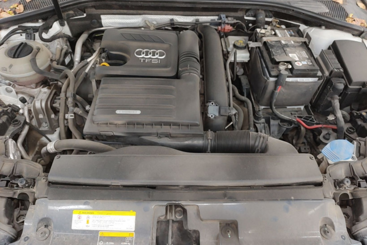 Audi A3 2018 car image #20