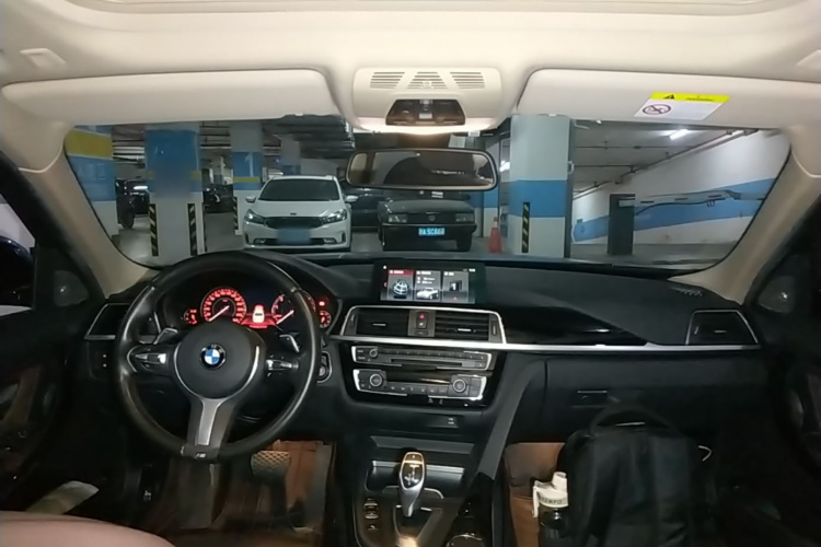 BMW 3 Series 2019 #10 BMW 3 Series 2019 car image #10
