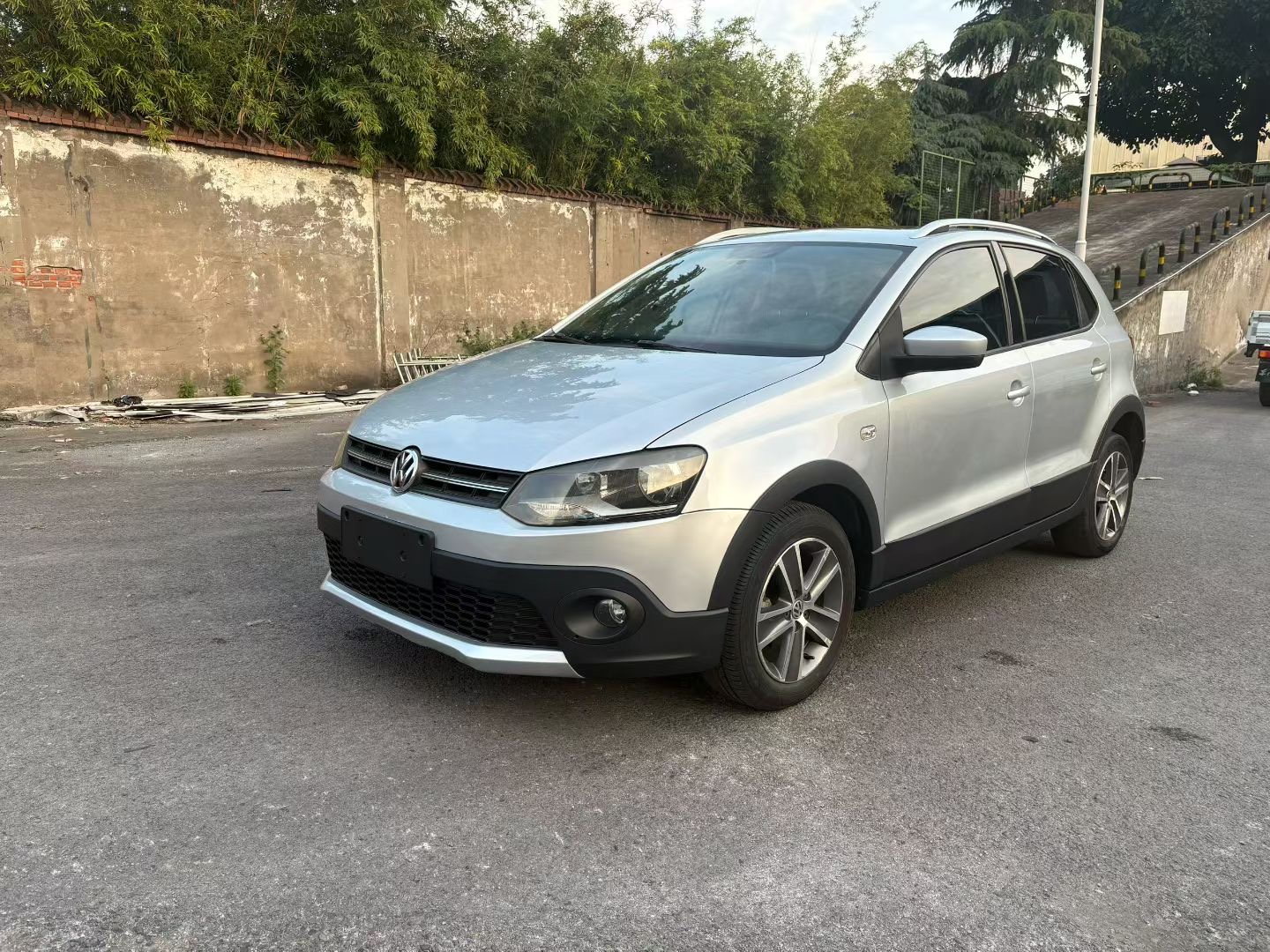 Volkswagen Polo 2014 Volkswagen Polo 2014 car image