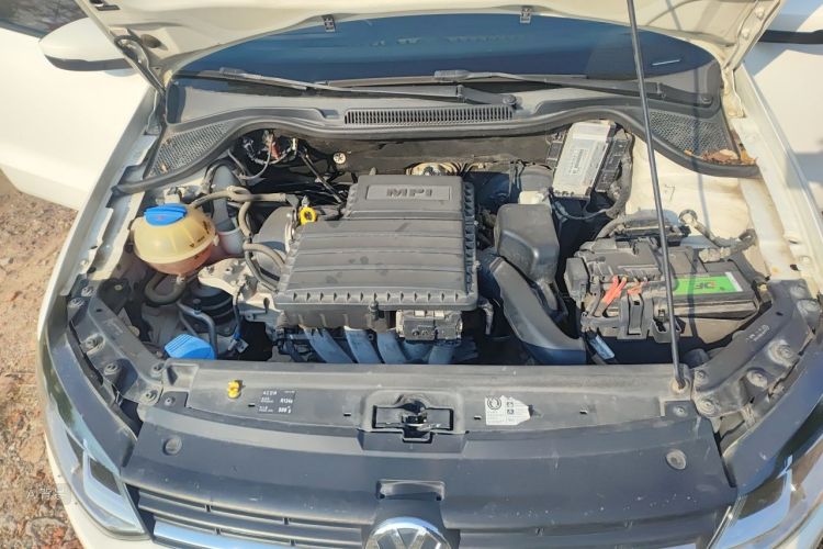 Volkswagen Polo 2016 car image #22