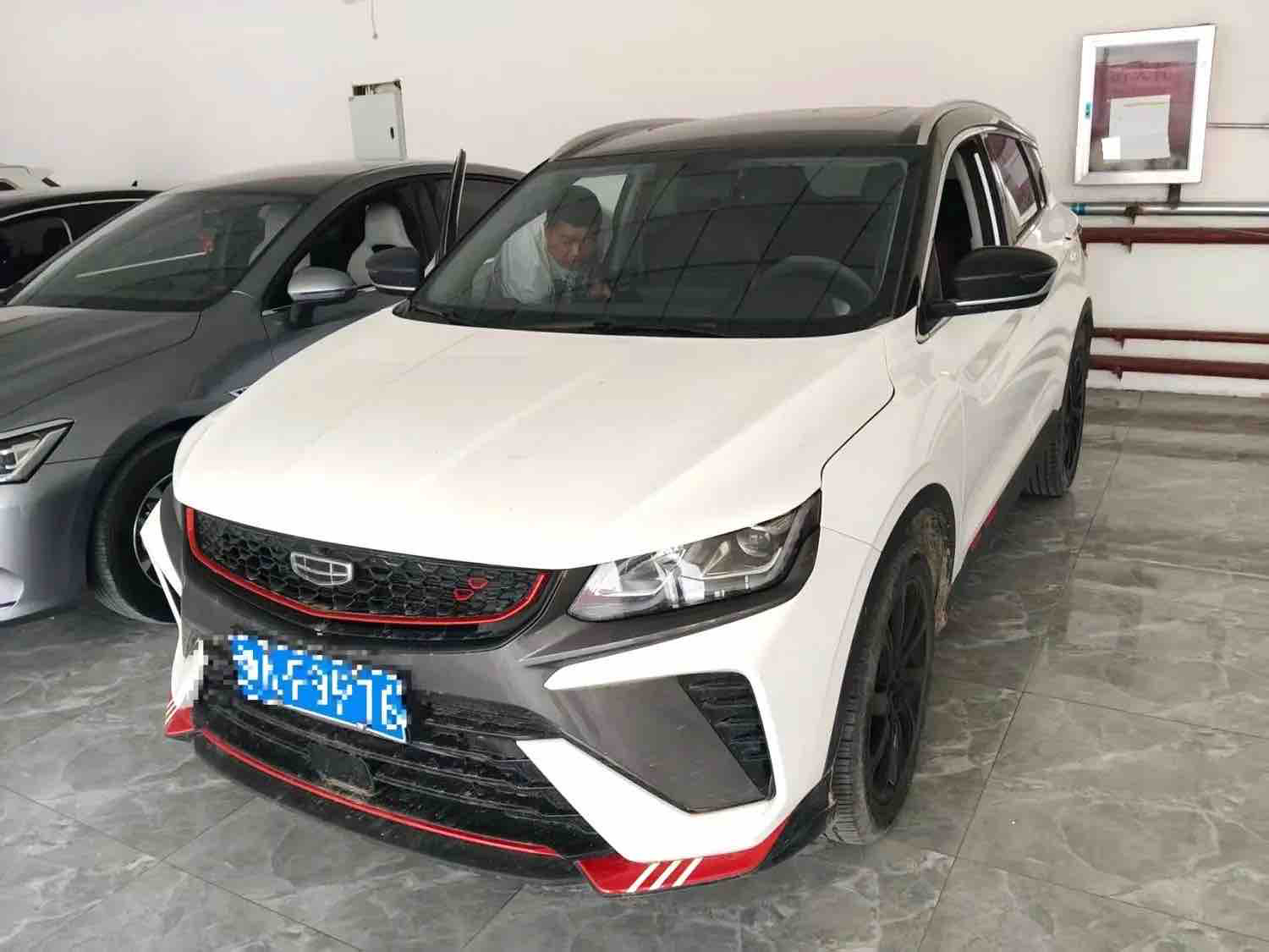 GEELY Coolray 2022 car image 