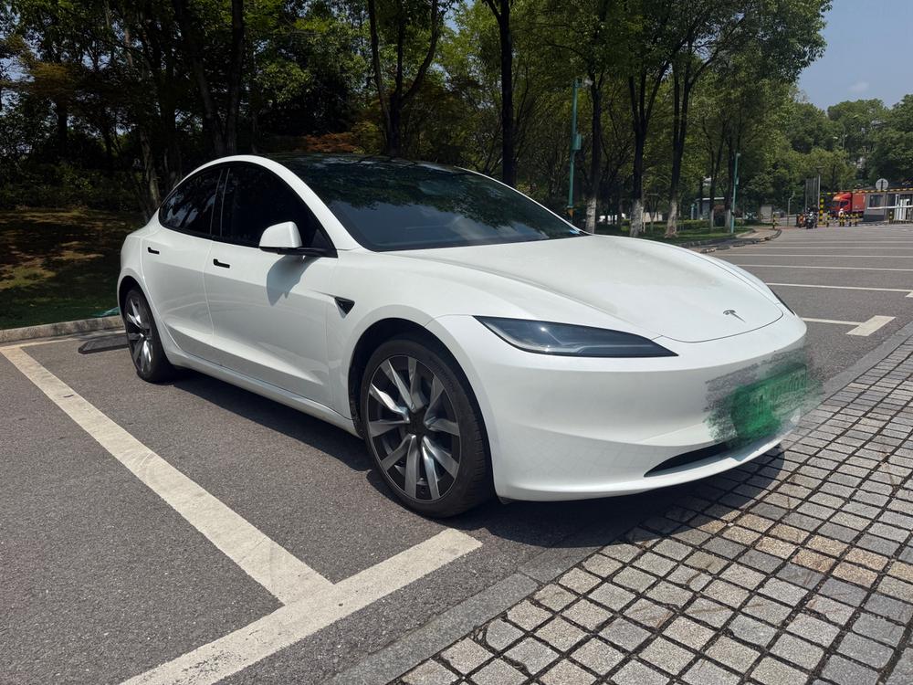 Tesla Model 3 2024 #3 Tesla Model 3 2024 car image #3