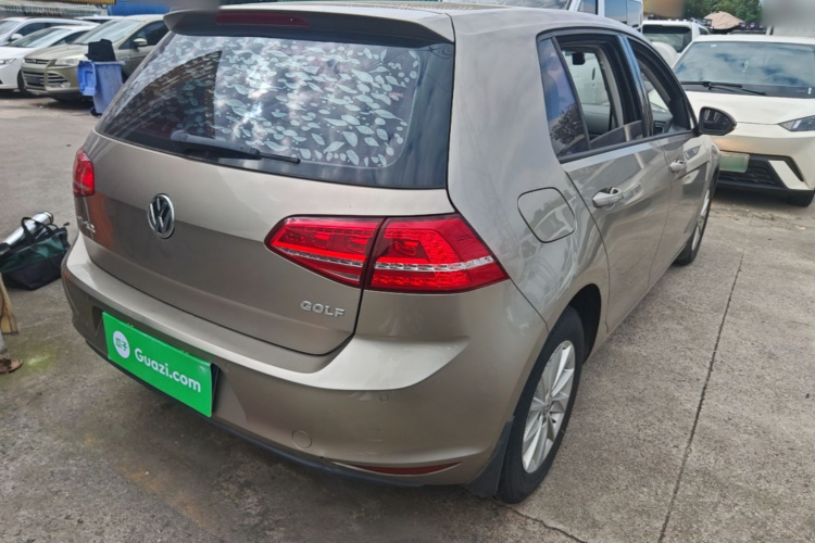 Volkswagen Golf 2017 car image #7