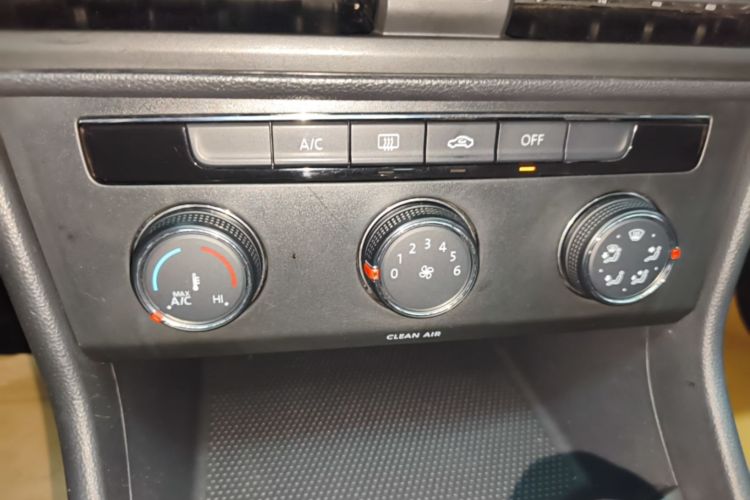 Volkswagen Lavida 2022 car image #13