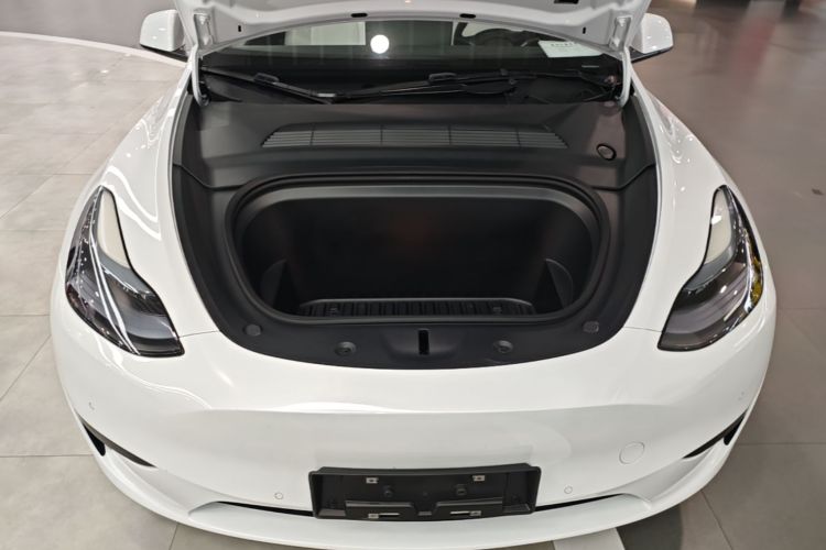 Tesla Model Y 2023 #20 Tesla Model Y 2023 immagine di auto #20