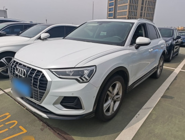 Audi Q3 2021 car image 