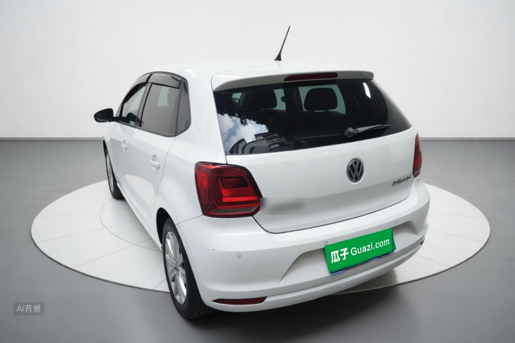 Volkswagen Polo 2015 car image #5