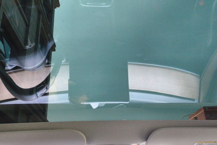 Tesla Model 3 2021 car image #16