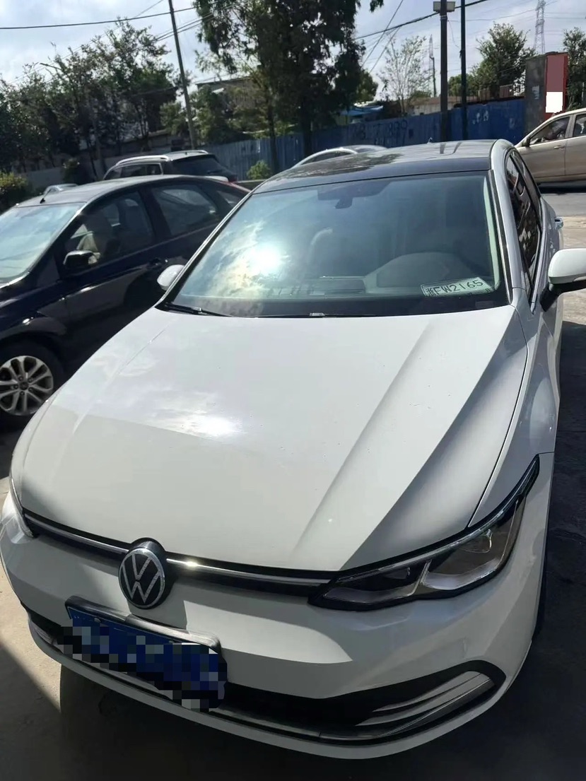 Volkswagen Golf 2023 car image 