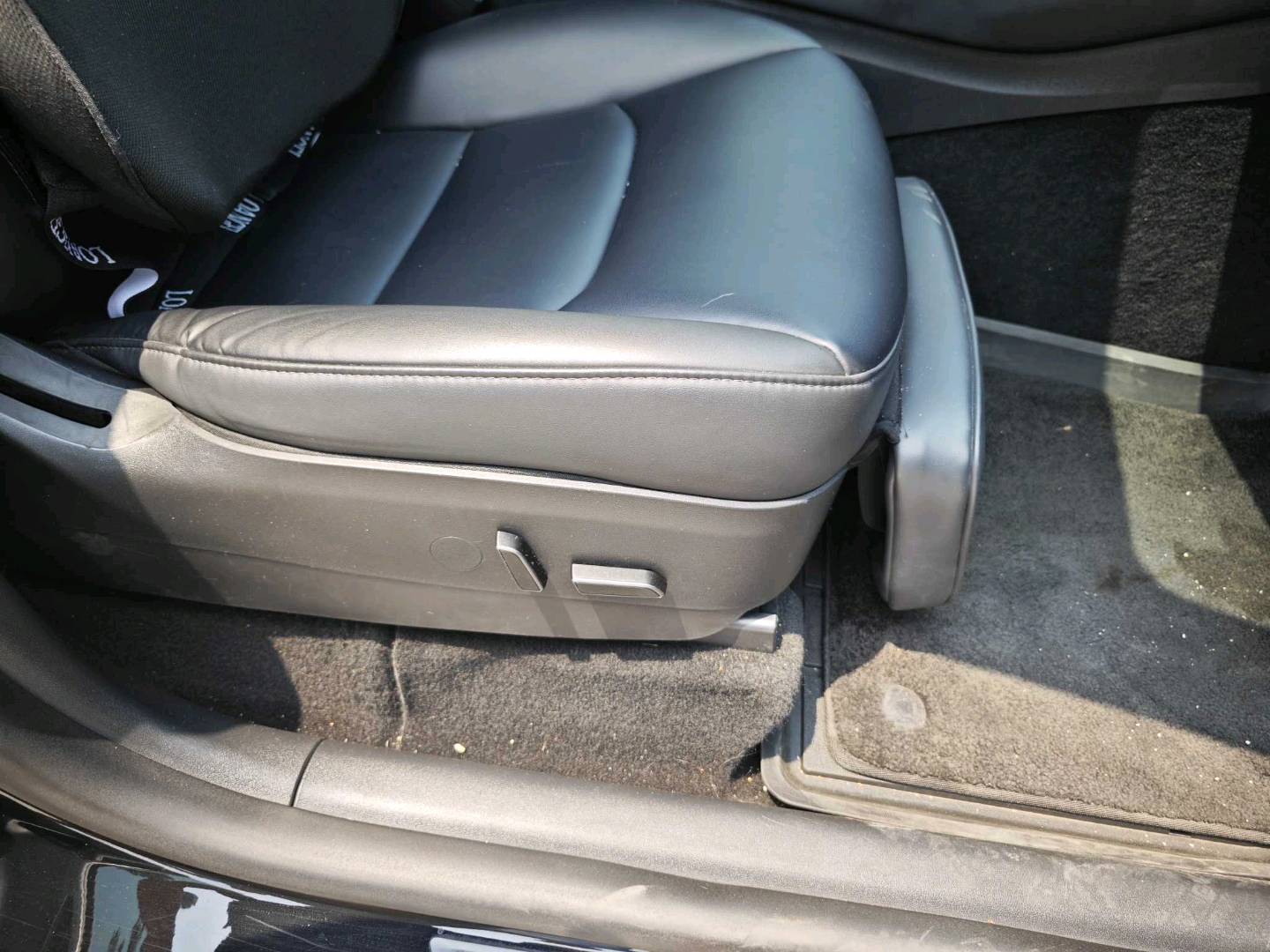 Tesla Model Y 2021 #12 Tesla Model Y 2021 car image #12