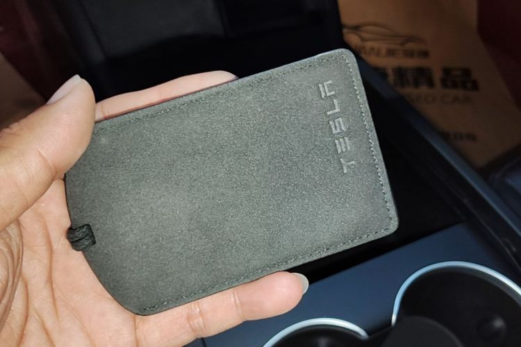 Tesla Model 3 2024 car image #9