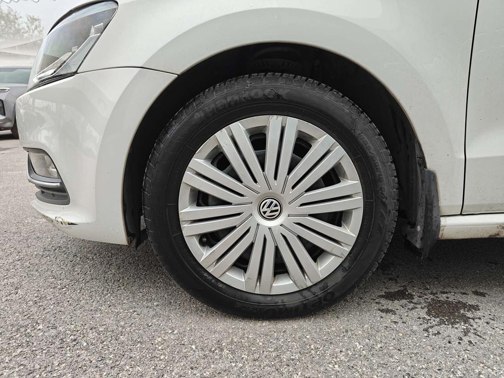 Volkswagen Polo 2019 car image #6
