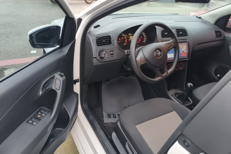 Volkswagen Polo 2018 #12 Volkswagen Polo 2018 car image #12
