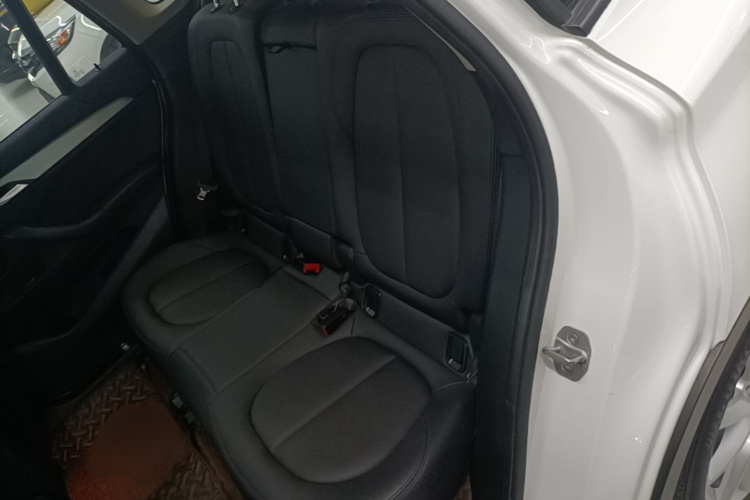 BMW X1 2019 car image #17