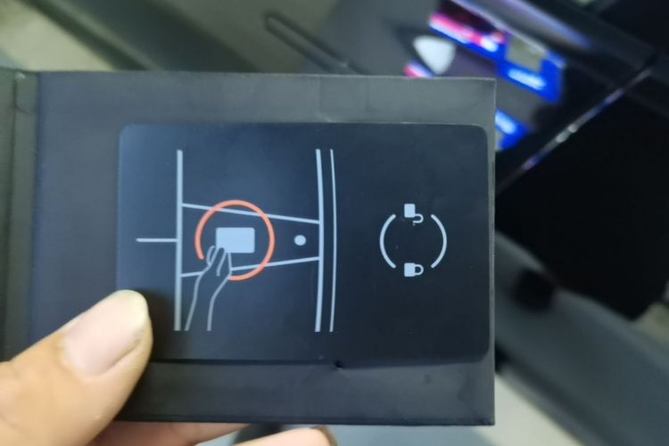 Tesla Model 3 2021 car image #9