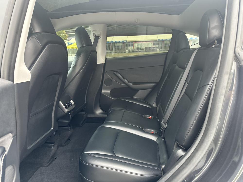 Tesla Model Y 2024 #16 Tesla Model Y 2024 car image #16