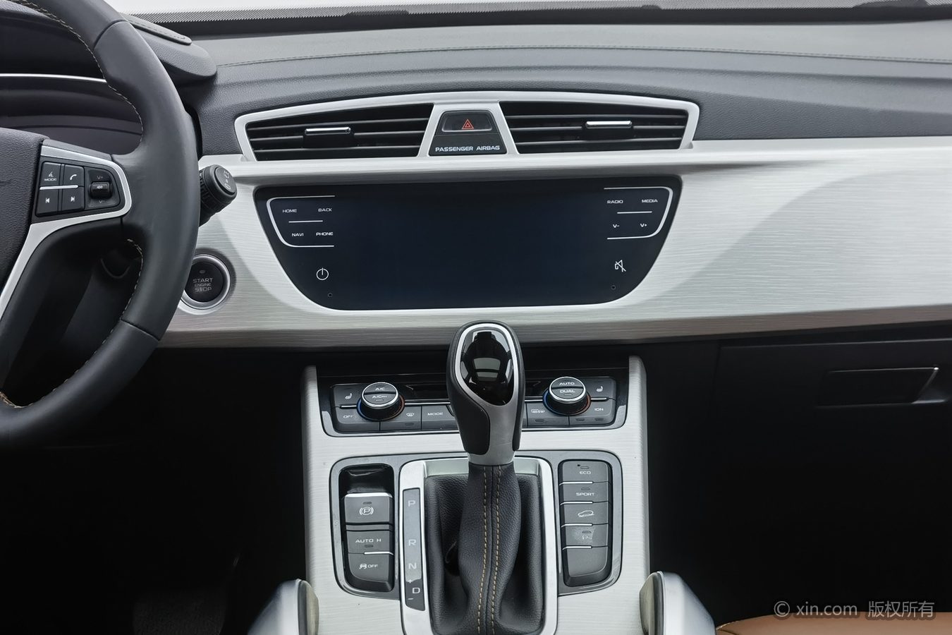 GEELY Boyue 2018 image de voiture #13