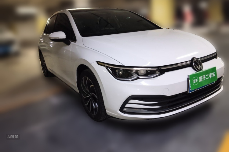 Volkswagen Golf 2023 car image #4