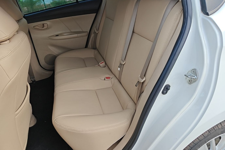 Toyota Vios 2015 car image #17