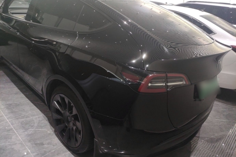 Tesla Model Y 2022 #5 Tesla Model Y 2022 car image #5
