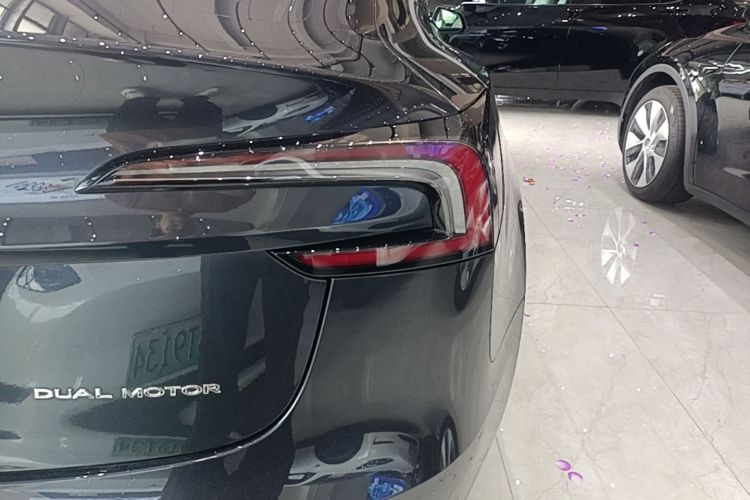 Tesla Model 3 2025 #8 Tesla Model 3 2025 car image #8