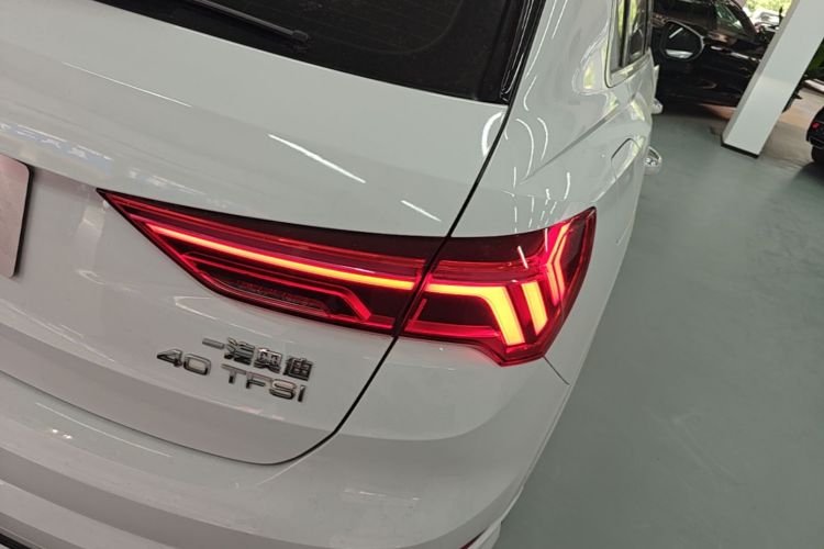Audi Q3 2024 #8 Audi Q3 2024 car image #8