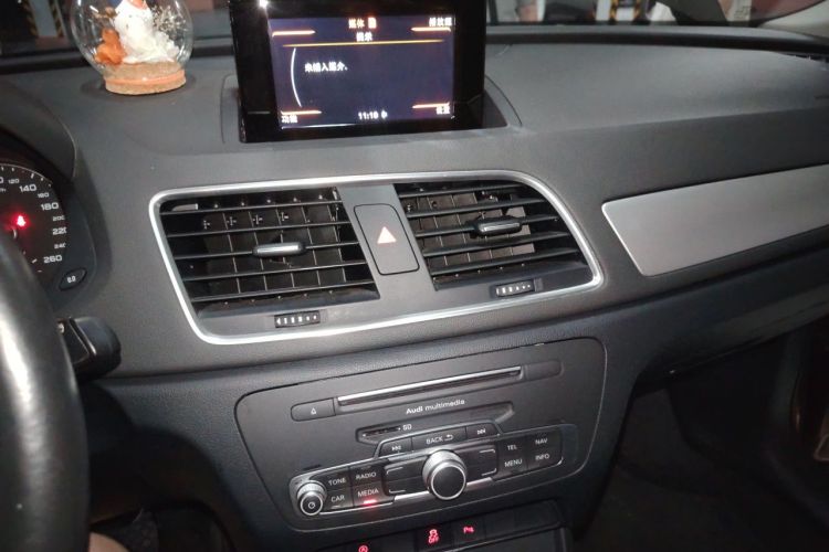 Audi Q3 2016 #13 Audi Q3 2016 car image #13