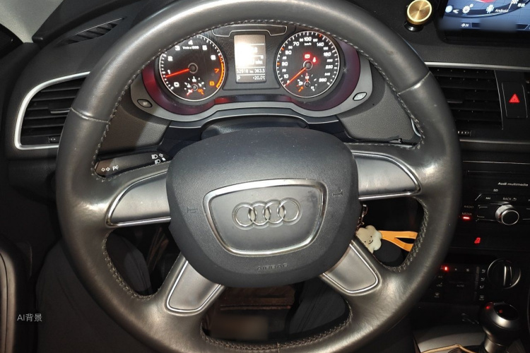 Audi Q3 2018 immagine di auto #12