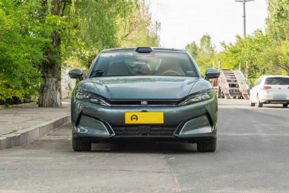 BYD HanL 2025 #2 BYD HanL 2025 изображение автомобиля #2