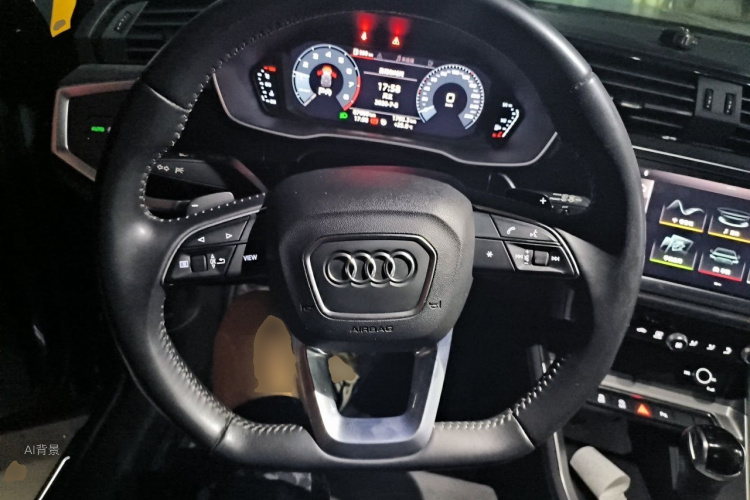 Audi Q3 2020 car image #12
