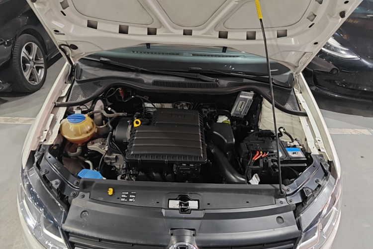 Volkswagen Polo 2019 car image #20