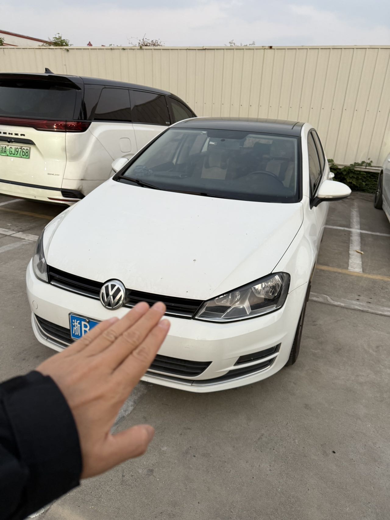 Volkswagen Golf 2015 car image 