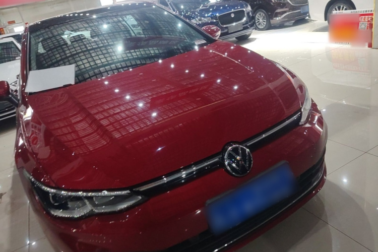 Volkswagen Golf 2022 car image #4