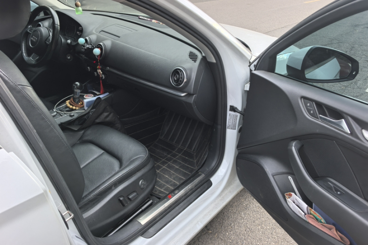 Audi A3 2015 immagine di auto #15
