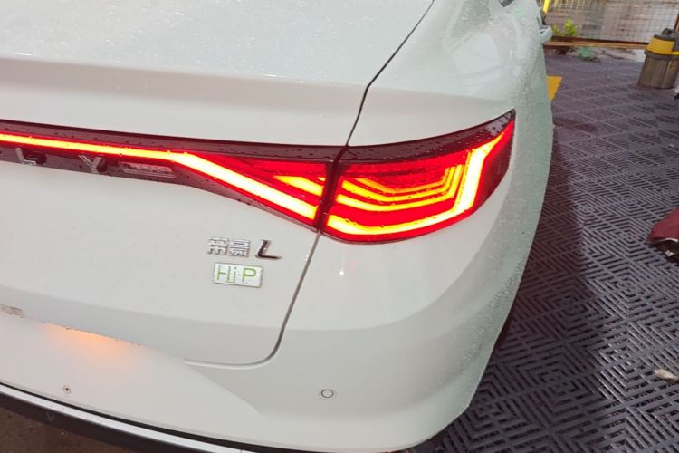 GEELY Emgrand L HiP 2022 car image #8