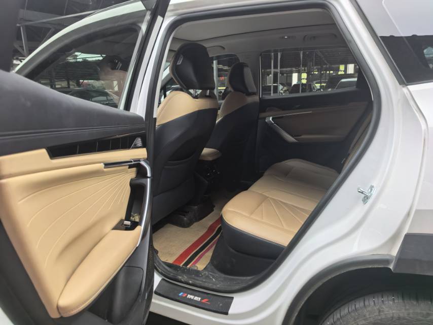 GEELY Boyue L 2023 изображение автомобиля #4