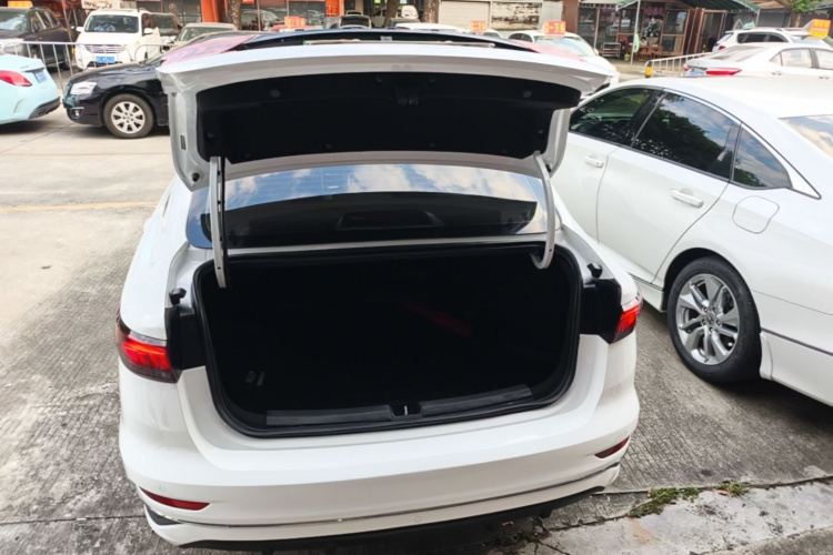 GEELY Emgrand 2024 immagine di auto #19