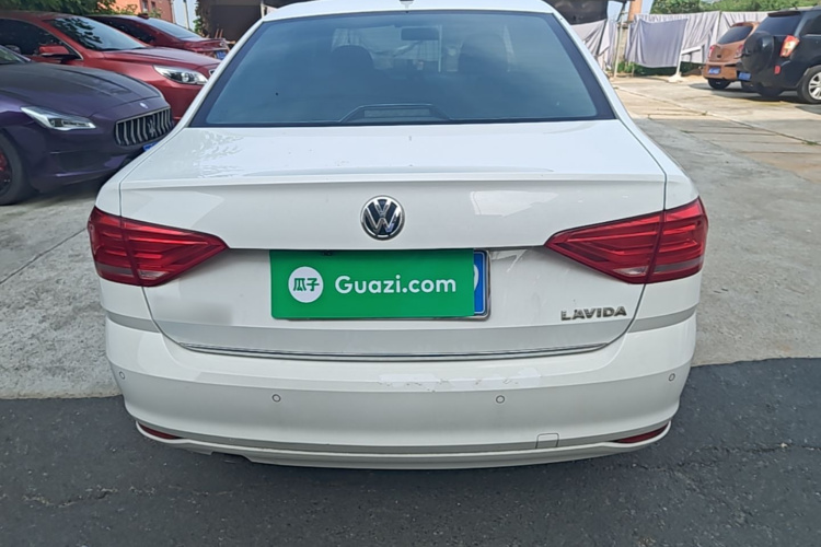 Volkswagen Lavida 2016 car image #6