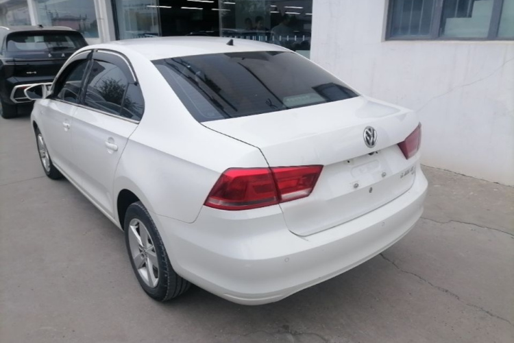 Volkswagen Santana 2016 immagine di auto #5