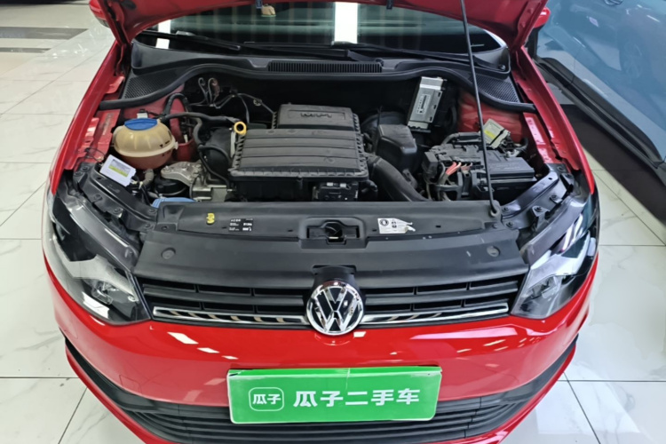 Volkswagen Polo 2016 car image #20