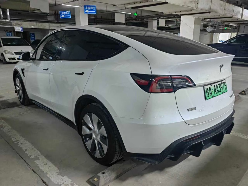 Tesla Model Y 2023 #6 Tesla Model Y 2023 immagine di auto #6
