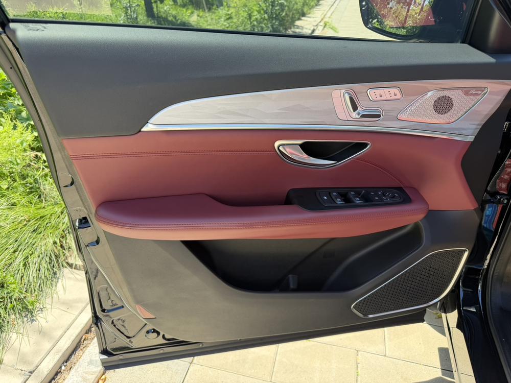 Jetour X70 PLUS 2023 car image #12