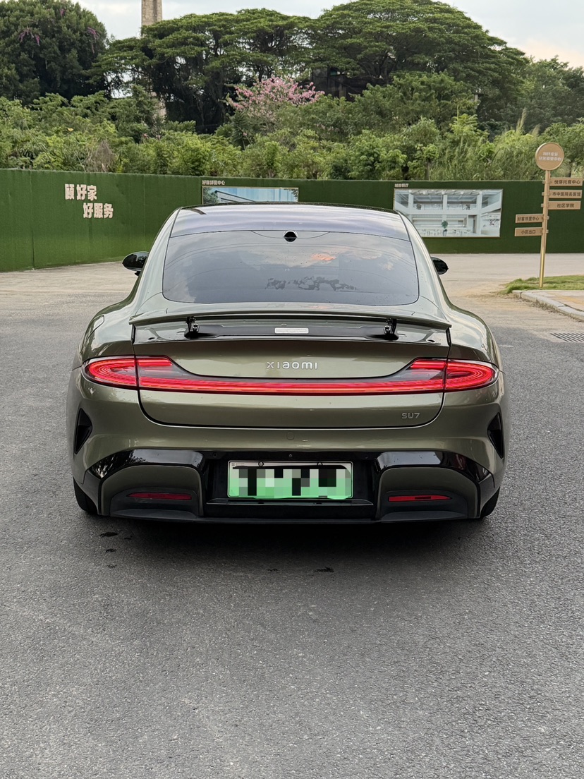 MI SU7 2025 imagem de carro #4
