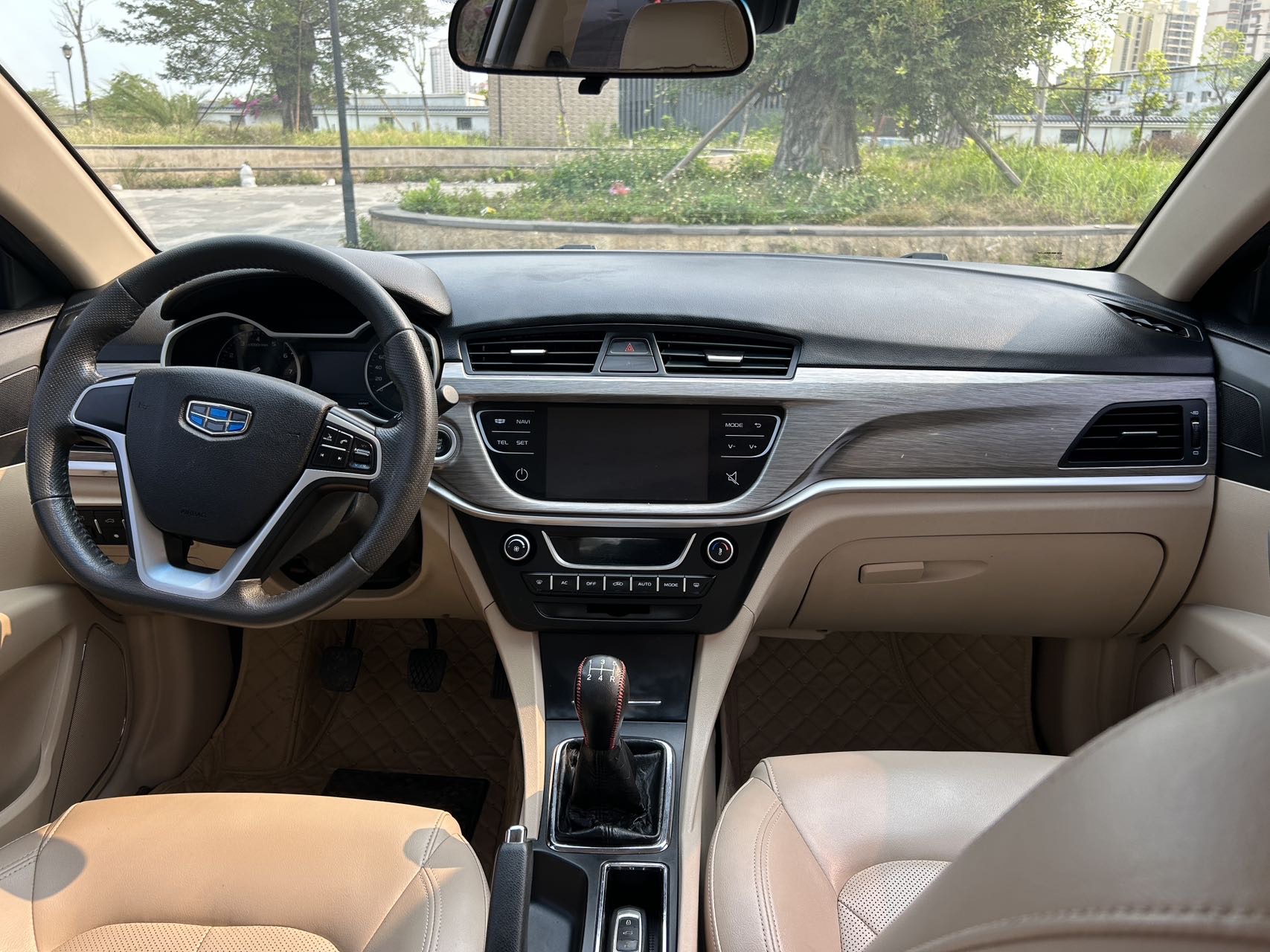 GEELY Emgrand 2017 صورة سيارة #7