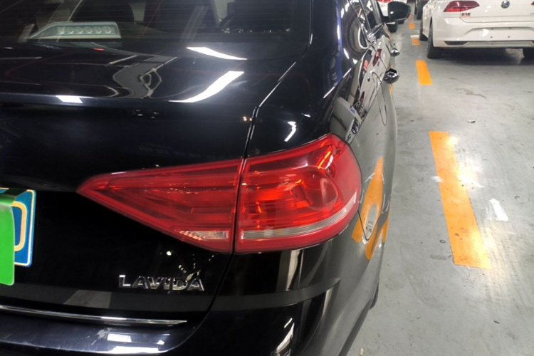 Volkswagen Lavida 2018 car image #8