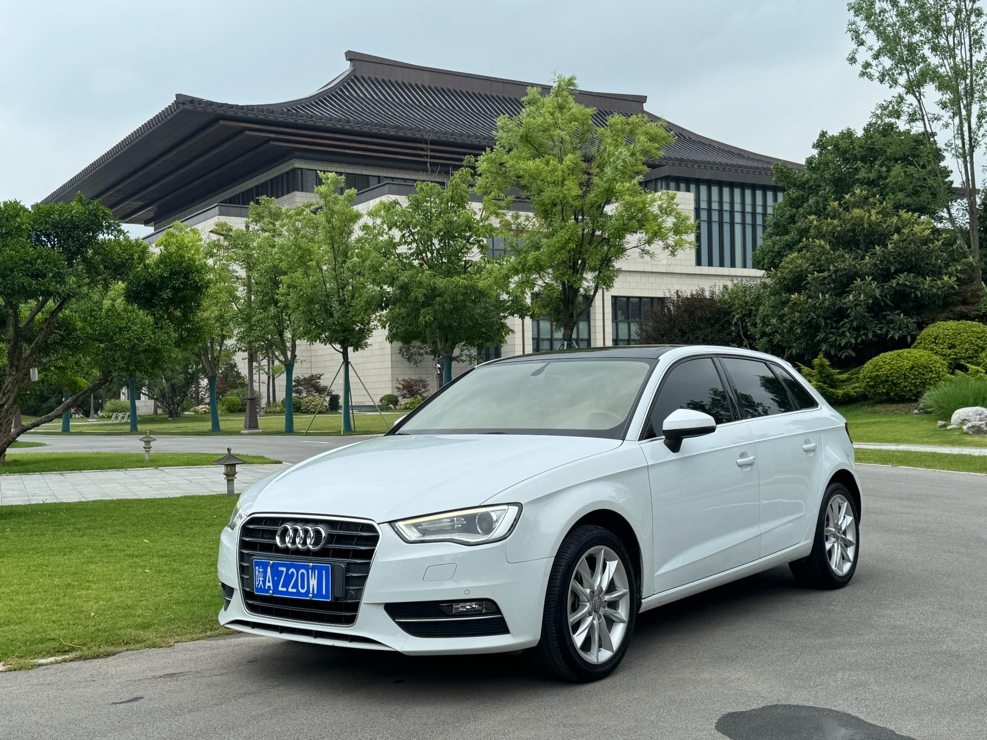 2015 2015 car image