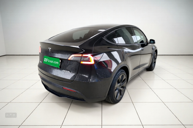 Tesla Model Y 2023 #7 Tesla Model Y 2023 car image #7
