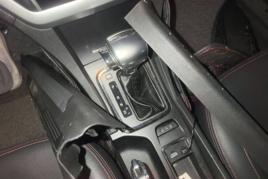 GEELY Emgrand 2015 #27 GEELY Emgrand 2015 car image #27